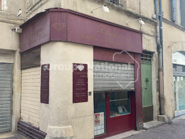 Local Commercial location à Nîmes