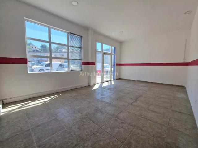 Local Commercial location à Arrondissement de Draguignan, Draguignan