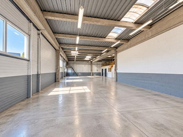 Local Commercial location à Roanne, Loire