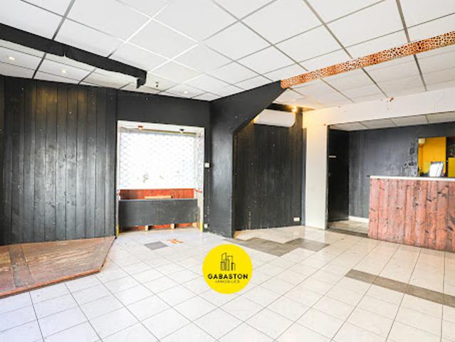 Local Commercial location à Marseille