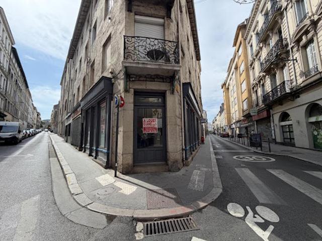 Local Commercial location à Saint-Étienne, Saint-etienne