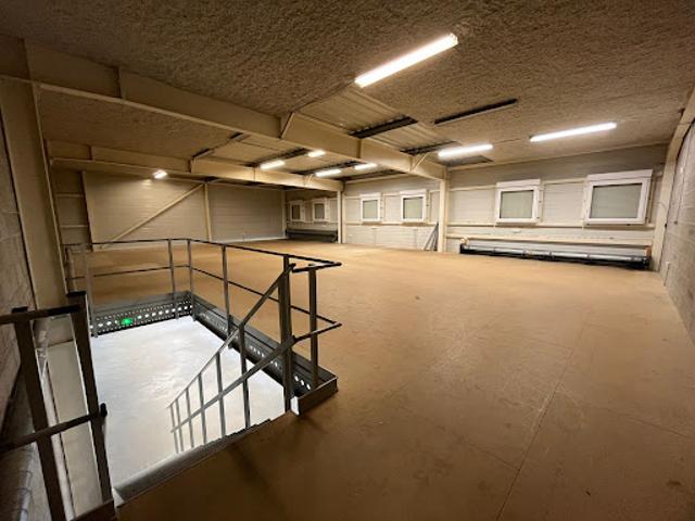 Local Commercial location à Tournon-sur-Rhône, Davézieux