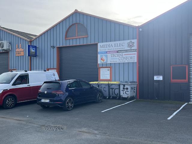 Local Commercial location à Rochefort, Mouillepied