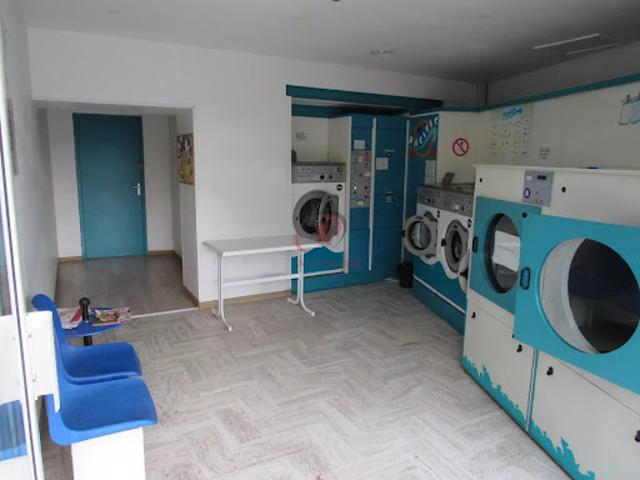 Local Commercial location à Arrondissement de Toulon, Évenos
