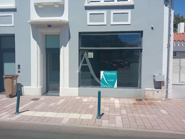 Local Commercial location à Les Sables-d'Olonne, Challans