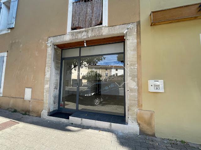 Local Commercial location à Carpentras, Monteux