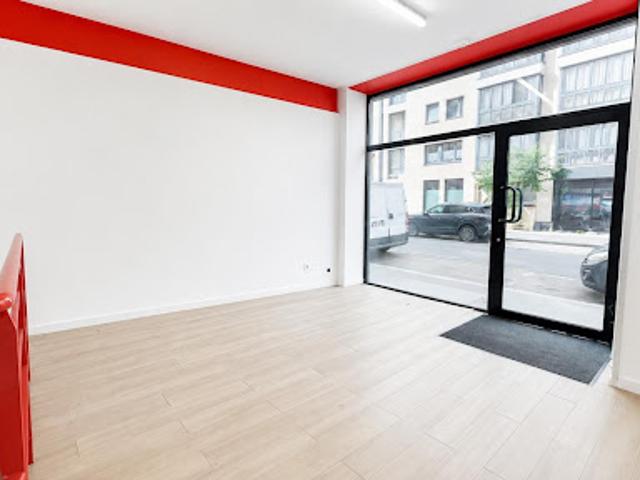 Local Commercial location à Paris, Île-de-France