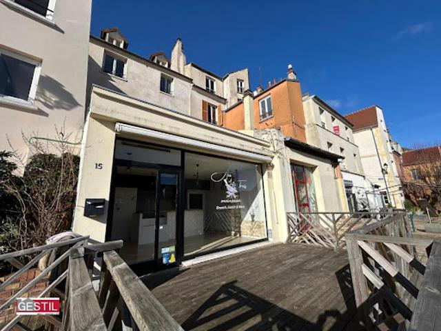 Local Commercial location à Pontoise