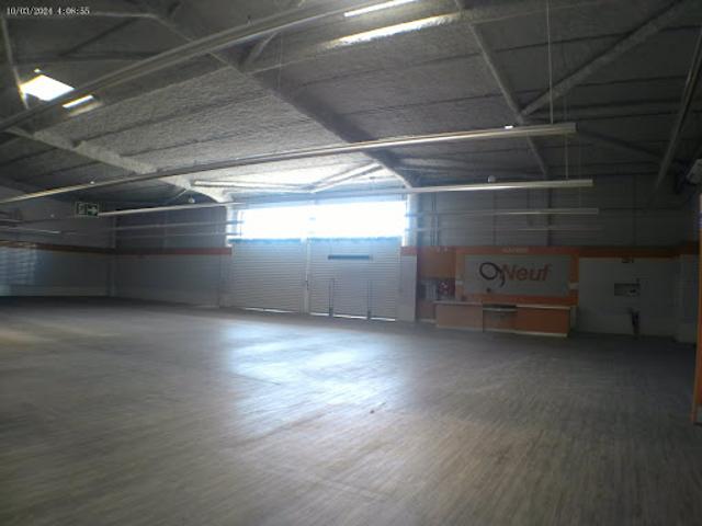 Local Commercial location à Cognac, Châteaubernard