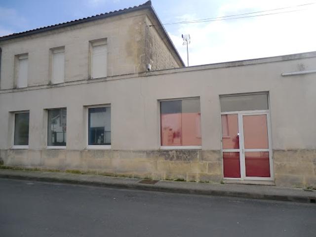 Local Commercial location à Jonzac