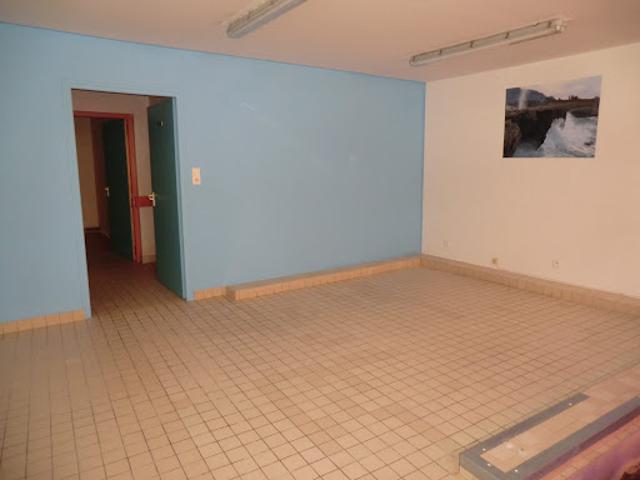 Local Commercial location à Jonzac