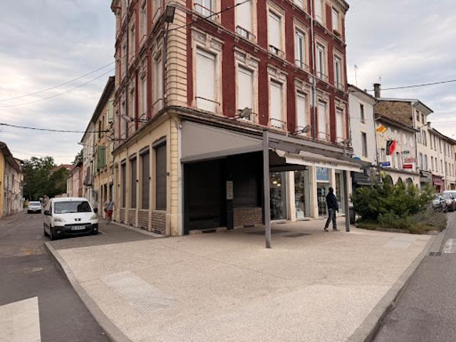 Local Commercial location à La Tour-du-Pin, Bourgoin-jallieu