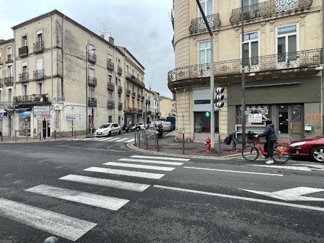 Local Commercial location à Béziers
