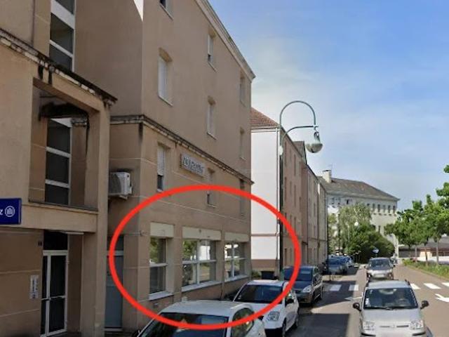 Local Commercial location à Charolles, Paray-le-monial