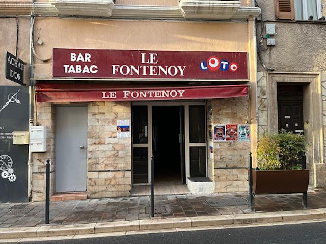 Local Commercial location à Arrondissement de Draguignan, Vidauban