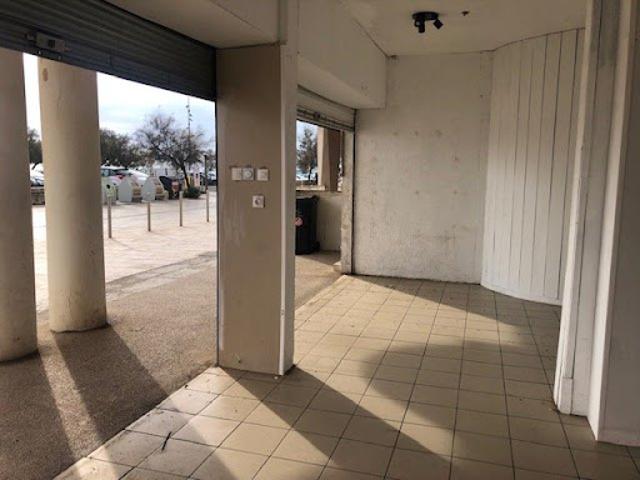 Local Commercial location à Béziers, Agde