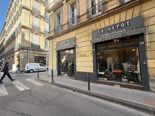 Local Commercial location à Marseille