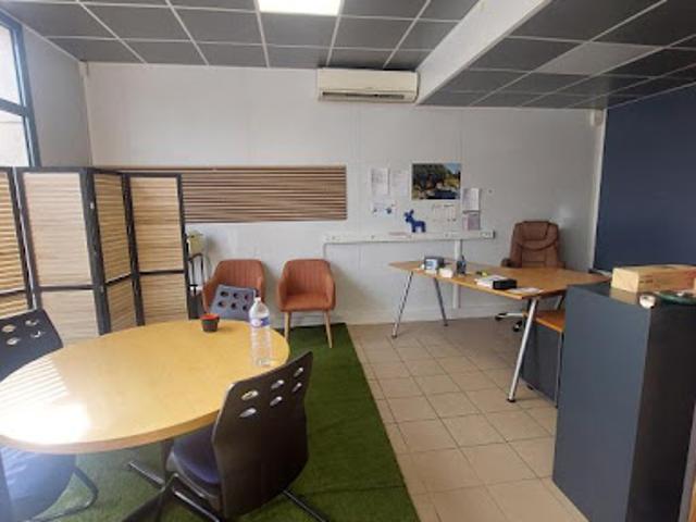 Local Commercial location à Villefranche-sur-Saône, Rhône