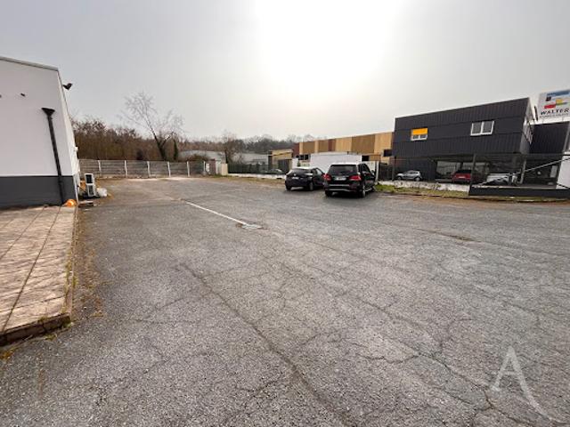 Local Commercial location à Metz, Augny