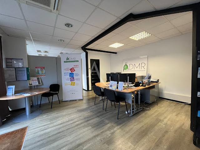 Local Commercial location à Cholet