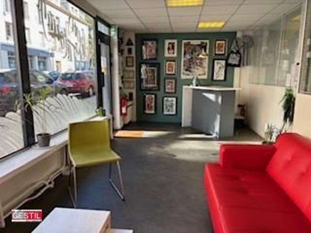 Local Commercial location à Pontoise