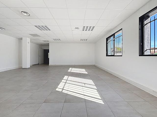 Local Commercial location à Aix-en-Provence, Salon-de-provence