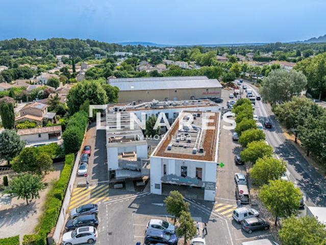 Local Commercial location à Saint-Rémy-de-Provence, Bouches-du-Rhône