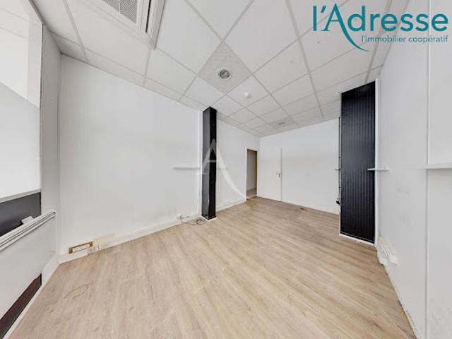 Local Commercial location à Le Raincy, Noisy-le-grand