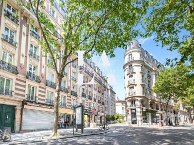 Local Commercial location à Paris, Île-de-France