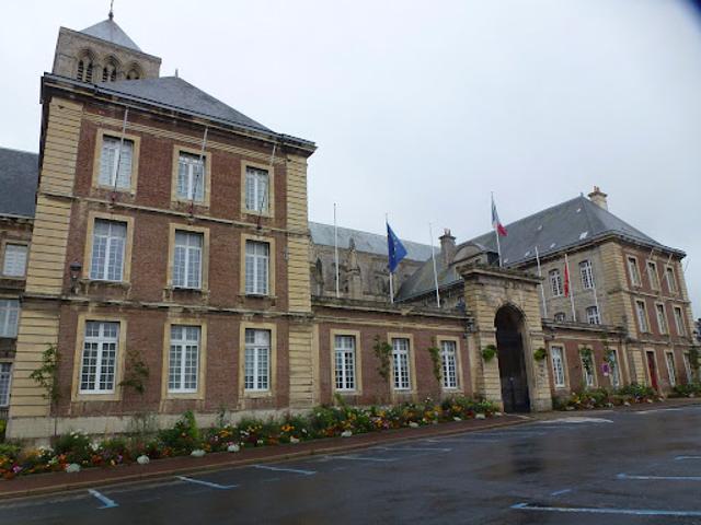 Local Commercial location à Le Havre, Fécamp