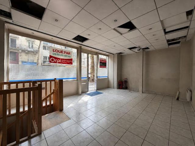 Local Commercial location à Paris, Île-de-France