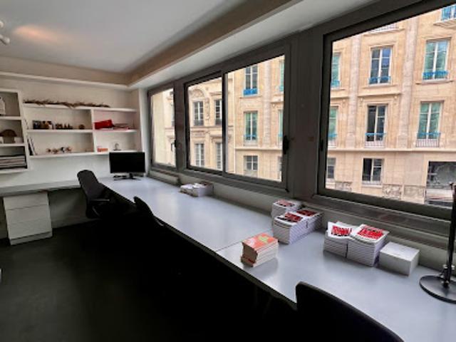Local Commercial location à Paris, Île-de-France