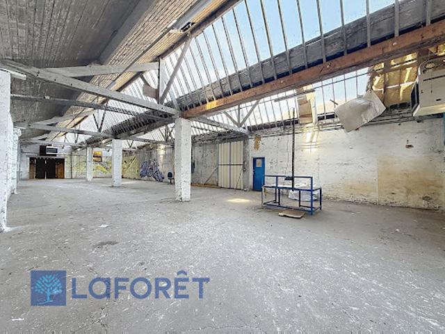 Local Commercial location à Bernay, Breteuil