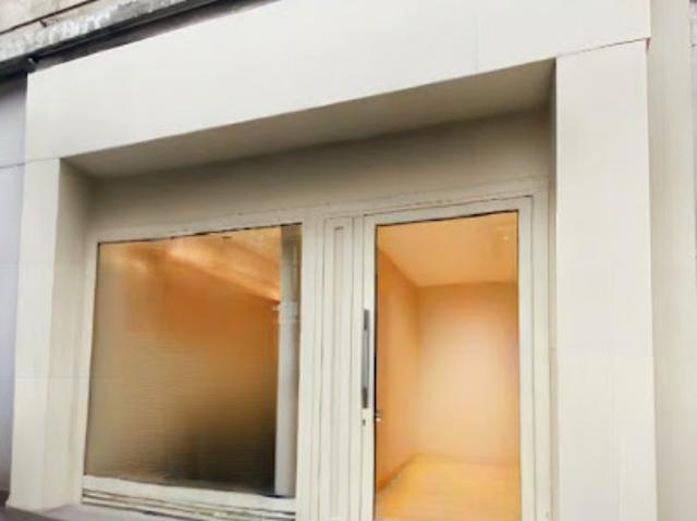 Local Commercial location à Paris, Île-de-France