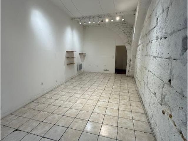 Local Commercial location à Béziers