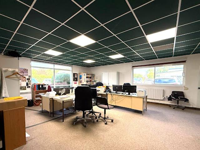 Local Commercial location à Bernay, Bourgtheroulde-infreville