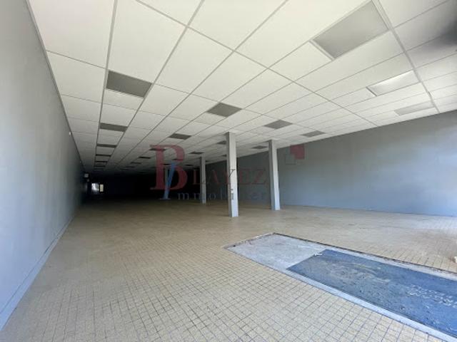 Local Commercial location à Ussel