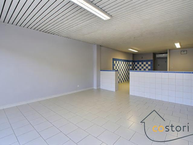 Local Commercial location à Arrondissement de Draguignan, Trans-en-provence