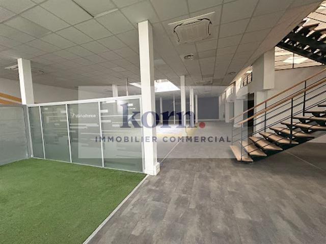 Local Commercial location à Nanterre, Levallois-perret