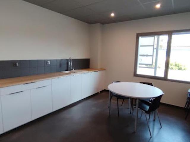 Local Commercial location à Toulouse, Colomiers