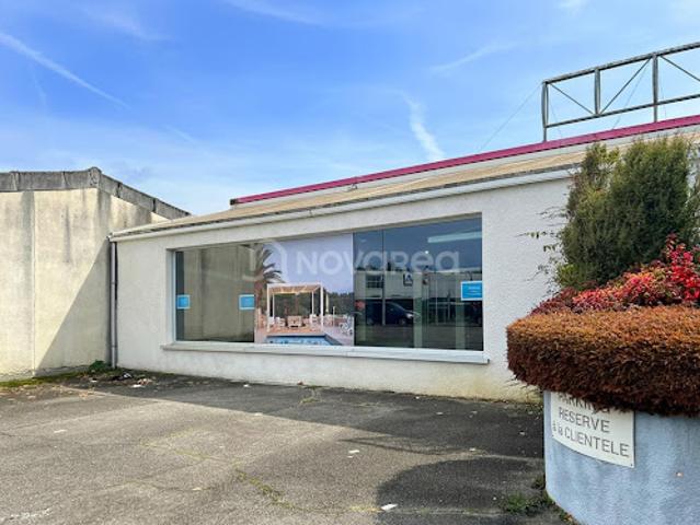 Local Commercial location à Pau, Lescar