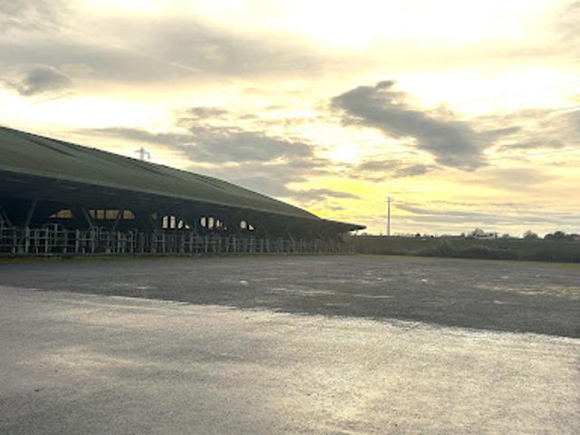 Local Commercial location à Rethel
