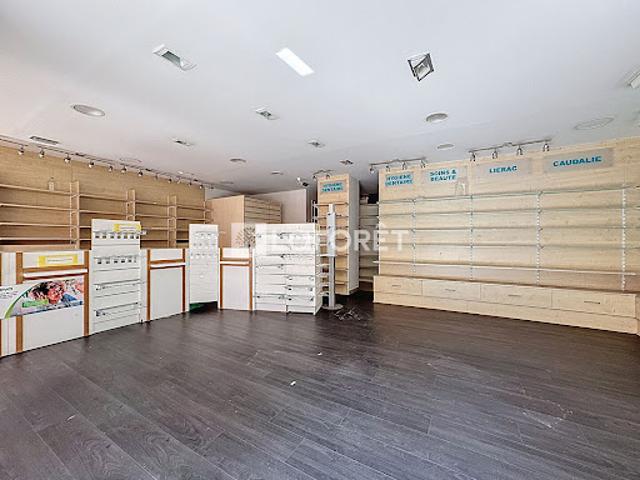 Local Commercial location à Antony, Châtenay-malabry