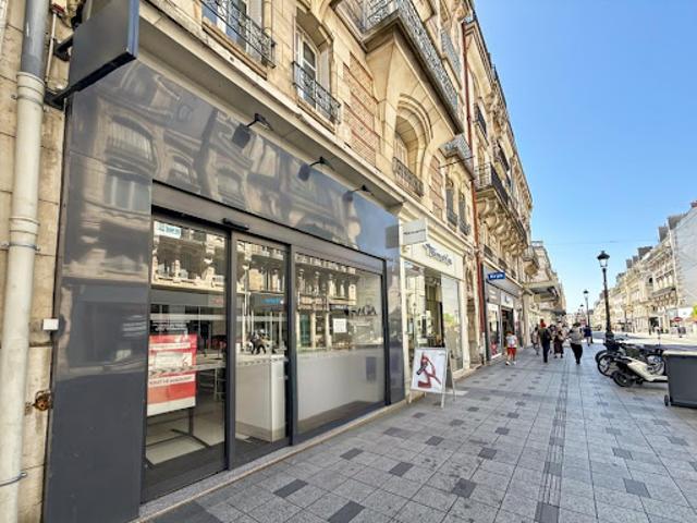 Local Commercial location à Orléans