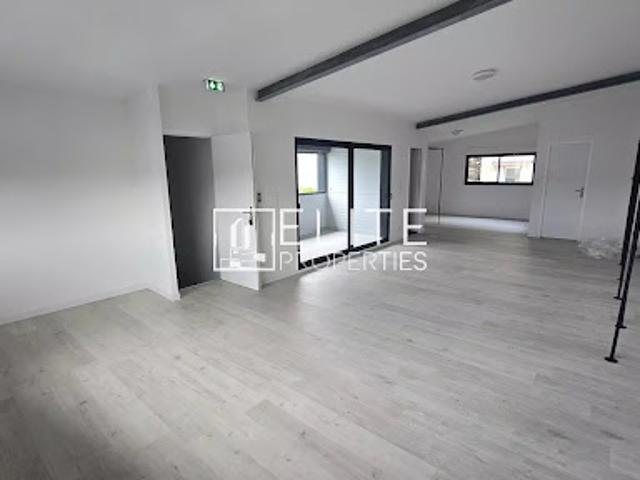 Local Commercial location à Grasse, Mougins