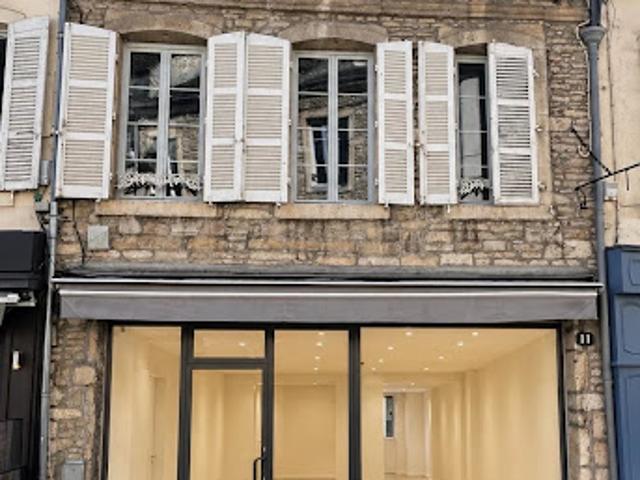 Local Commercial location à Beaune