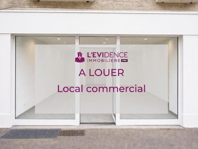 Local Commercial location à Saint-Nazaire, La Baule-escoublac