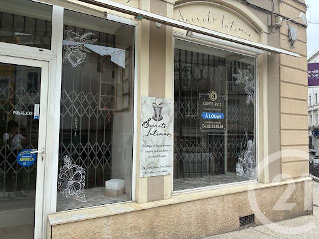 Local Commercial location à Alès