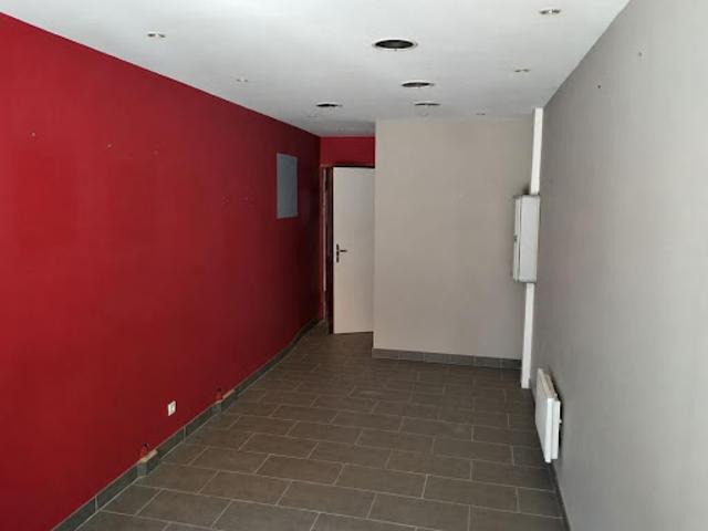 Local Commercial location à Lille, Attiches
