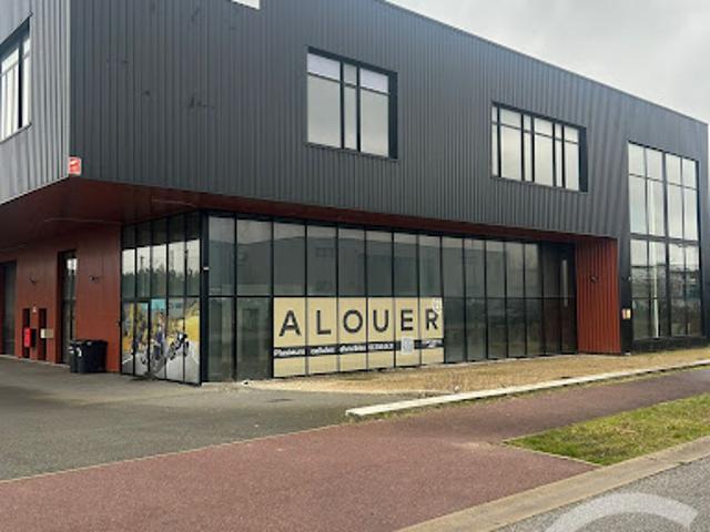 Local Commercial location à Mantes-la-Jolie, Houdan